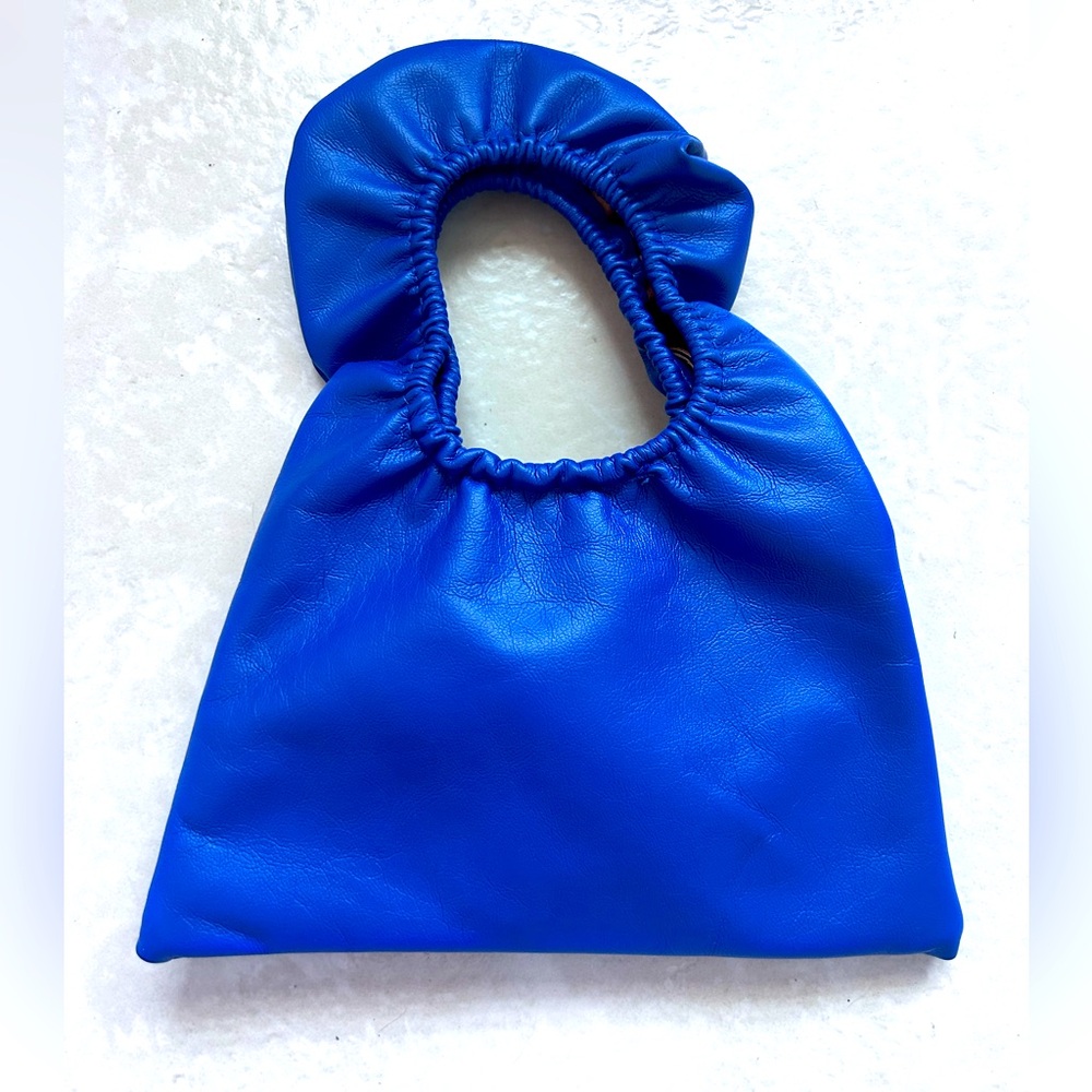 💥New💥 Yik Fung Royal Blue Handmade Ruched Fine Grain Leather Luxury Purse🇭🇰